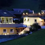 Fleisch Apartament *